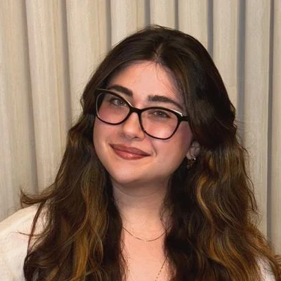 Lívia Dozzi Tezza Arnoni